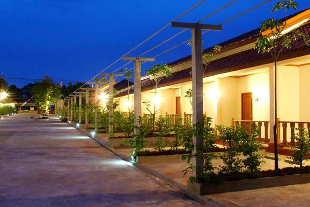 Oasis Resort Krabi town Exterior foto